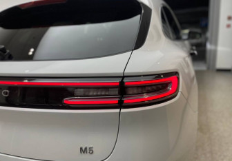 Подержанный автомобиль AITO M5 2023 года (18 фото)