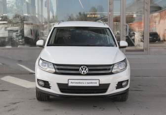 Подержанный автомобиль Volkswagen Tiguan 2013 года (2 фото)