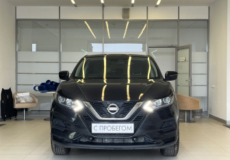 Подержанный автомобиль Nissan Qashqai 2021 года (2 фото)