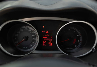 Подержанный автомобиль Mitsubishi Outlander 2008 года (13 фото)