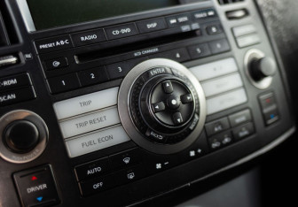 Подержанный автомобиль Infiniti FX 2008 года (15 фото)