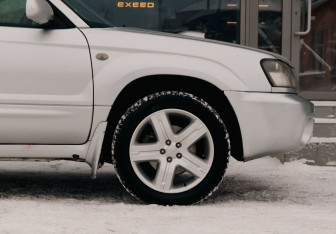 Подержанный автомобиль Subaru Forester Suv 2002 года (9 фото)