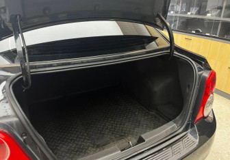 Подержанный автомобиль Chevrolet Aveo Sedan 2014 года (15 фото)