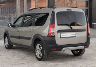 Подержанный автомобиль LADA (ВАЗ) Largus Wagon 2019 года (7 фото)