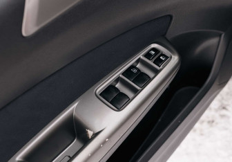 Подержанный автомобиль Subaru Forester Suv 2008 года (16 фото)