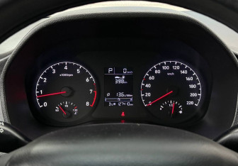 Подержанный автомобиль Hyundai Solaris Sedan 2018 года (12 фото)