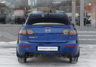 Подержанный автомобиль Mazda 3 Sedan 2006 года (6 фото)