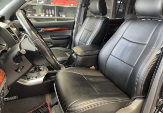 Подержанный автомобиль Toyota Land Cruiser Prado 2006 года (8 фото)