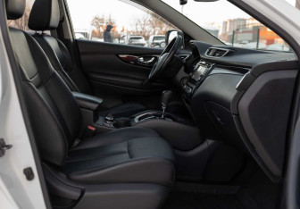 Подержанный автомобиль Nissan Qashqai 2018 года (21 фото)