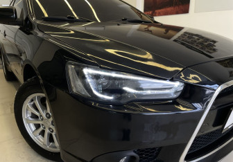 Подержанный автомобиль Mitsubishi Lancer Sedan 2013 года (8 фото)