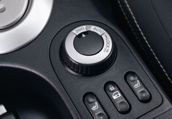 Подержанный автомобиль Nissan Qashqai+2 2013 года (16 фото)