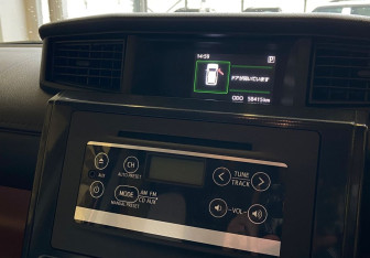 Подержанный автомобиль Toyota Tank 2018 года (10 фото)