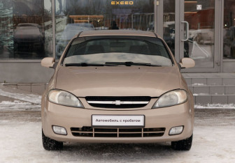Подержанный автомобиль Chevrolet Lacetti Hatchback 2006 года (2 фото)