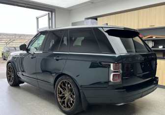 Подержанный автомобиль Land Rover Range Rover 2018 года (5 фото)