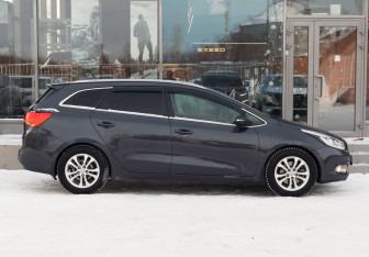 Подержанный автомобиль Kia Ceed Wagon 2013 года (4 фото)