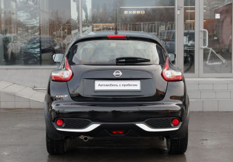Подержанный автомобиль Nissan Juke 2018 года (6 фото)