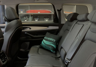 Подержанный автомобиль Exeed VX 2023 года (14 фото)