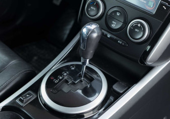 Подержанный автомобиль Mazda CX-7 2011 года (17 фото)