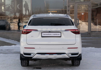 Подержанный автомобиль Haval F7 2019 года (6 фото)