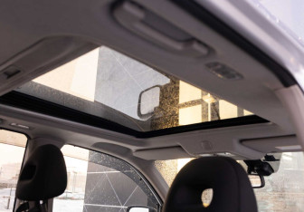 Подержанный автомобиль Nissan X-Trail 2013 года (19 фото)