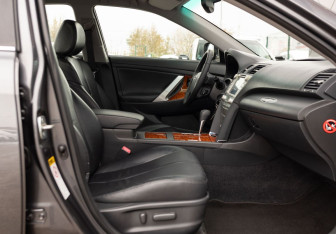 Подержанный автомобиль Toyota Camry Sedan 2008 года (20 фото)