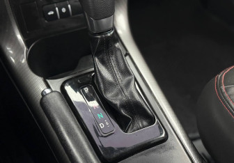 Подержанный автомобиль Lifan X60 2016 года (15 фото)