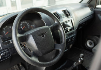 Подержанный автомобиль УАЗ Patriot 2014 года (11 фото)