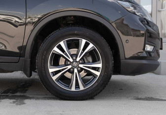 Подержанный автомобиль Nissan X-Trail 2019 года (9 фото)