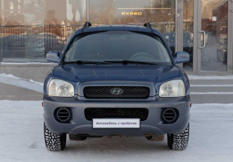 Подержанный автомобиль Hyundai Santa Fe 2002 года (2 фото)