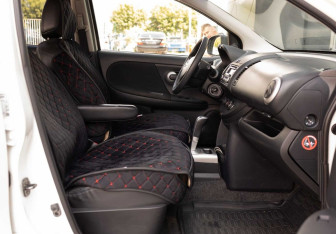 Подержанный автомобиль Nissan Note 2012 года (19 фото)