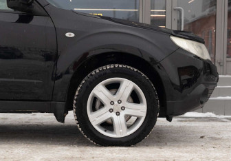 Подержанный автомобиль Subaru Forester Suv 2008 года (9 фото)