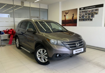 Подержанный автомобиль Honda CR-V 2012 года (3 фото)