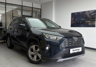 Подержанный автомобиль Toyota RAV4 2019 года (3 фото)