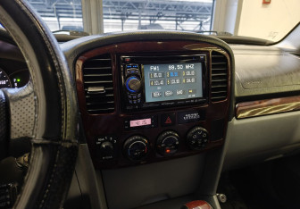 Подержанный автомобиль Suzuki Grand Vitara 2005 года (11 фото)