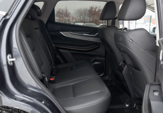 Подержанный автомобиль Exeed LX 2022 года (21 фото)