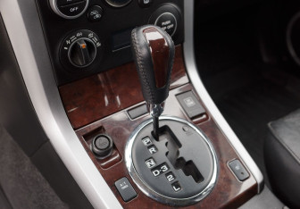 Подержанный автомобиль Suzuki Grand Vitara 2007 года (15 фото)
