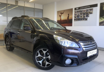Подержанный автомобиль Subaru Outback Wagon 2014 года (3 фото)