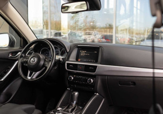 Подержанный автомобиль Mazda CX-5 2016 года (10 фото)