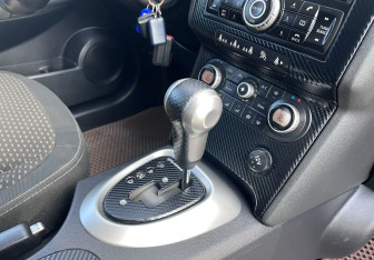 Подержанный автомобиль Nissan Qashqai 2008 года (17 фото)