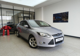 Подержанный автомобиль Ford Focus Sedan 2012 года (3 фото)