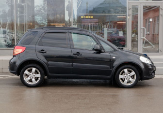 Подержанный автомобиль Suzuki SX4 Hatchback 2012 года (4 фото)