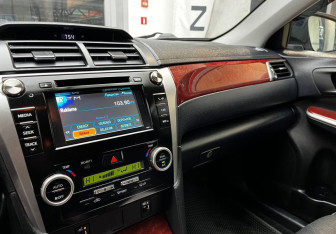 Подержанный автомобиль Toyota Camry Sedan 2012 года (10 фото)