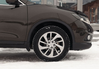 Подержанный автомобиль Nissan X-Trail 2018 года (9 фото)