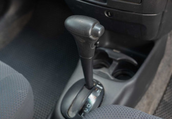 Подержанный автомобиль Toyota Probox 2009 года (14 фото)