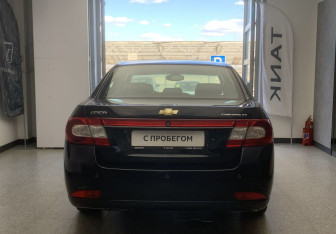 Подержанный автомобиль Chevrolet Epica 2011 года (5 фото)