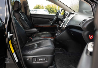 Подержанный автомобиль Lexus RX 2008 года (19 фото)