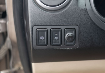 Подержанный автомобиль Suzuki Grand Vitara 2012 года (18 фото)