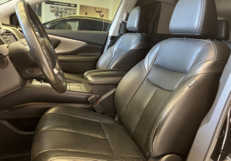 Подержанный автомобиль Nissan Murano Suv 2018 года (8 фото)