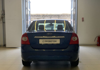 Подержанный автомобиль Ford Focus Sedan 2008 года (5 фото)