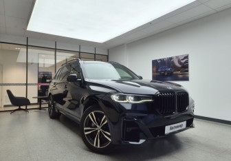 Подержанный автомобиль BMW X7 2020 года (3 фото)